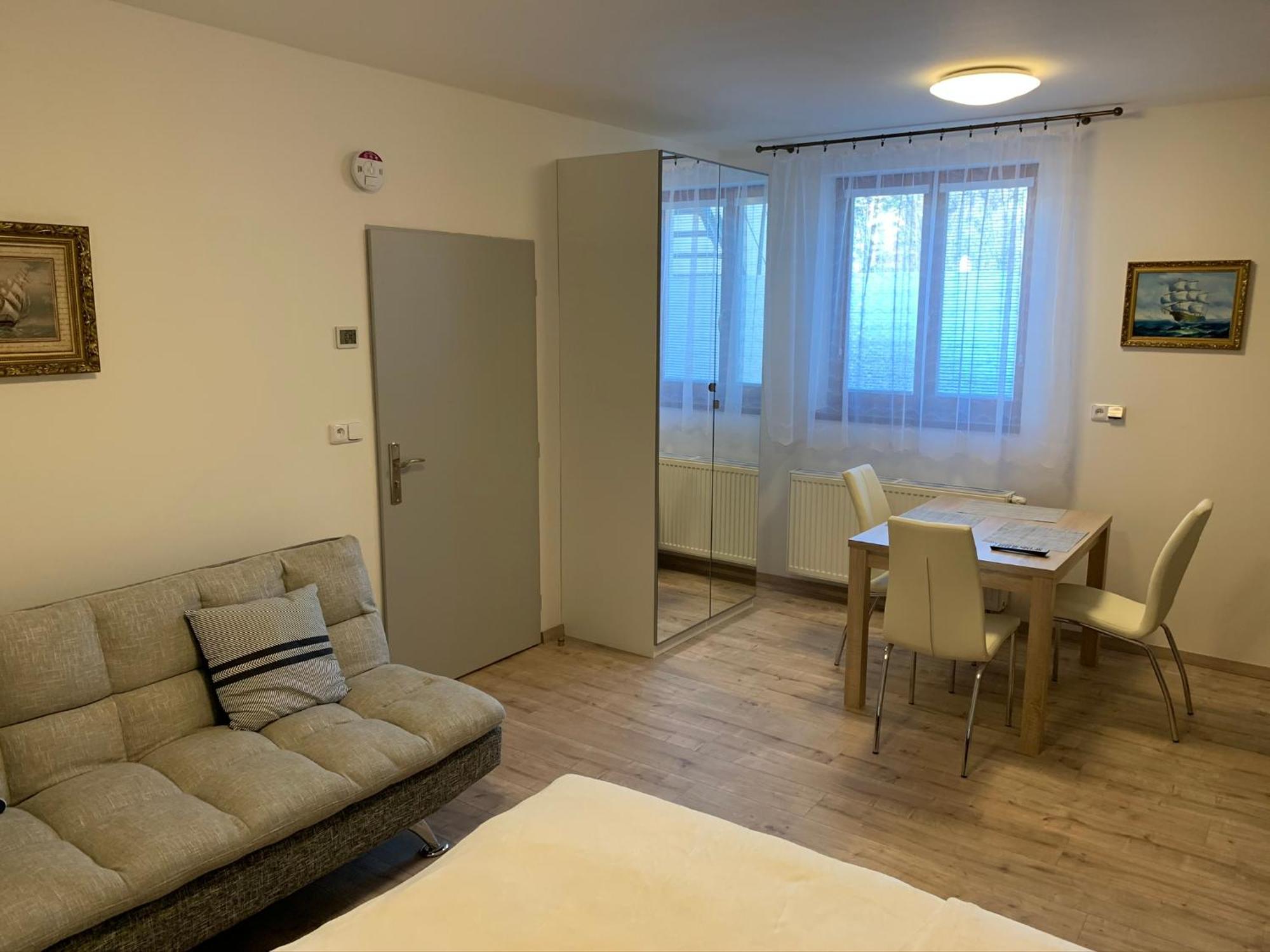 Apartements Studio 964 Libeznice Экстерьер фото